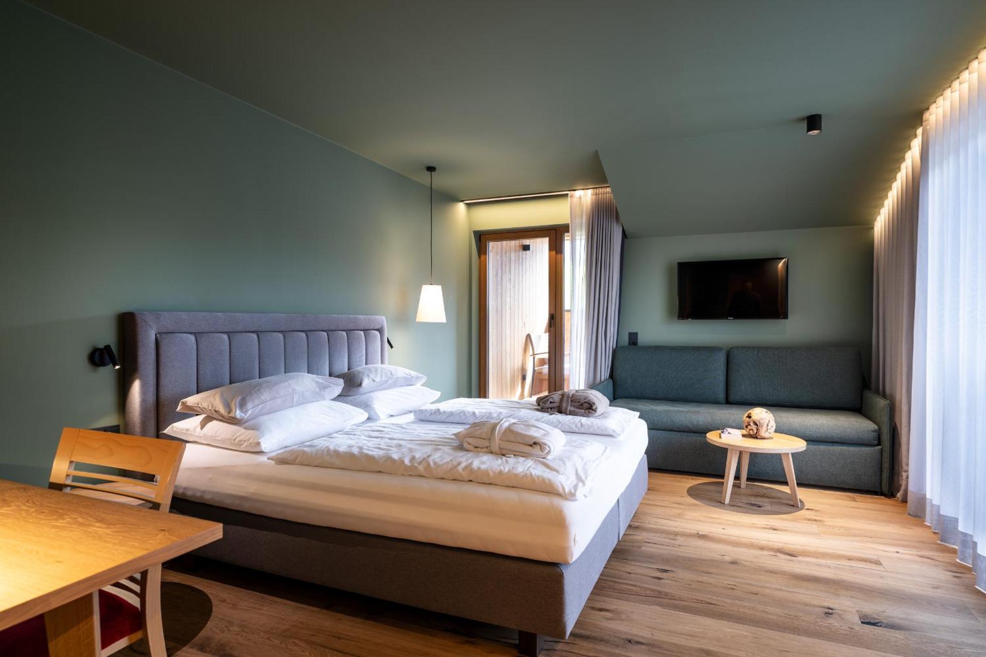 Hotel Alpenroyal Castelrotto Esterno foto