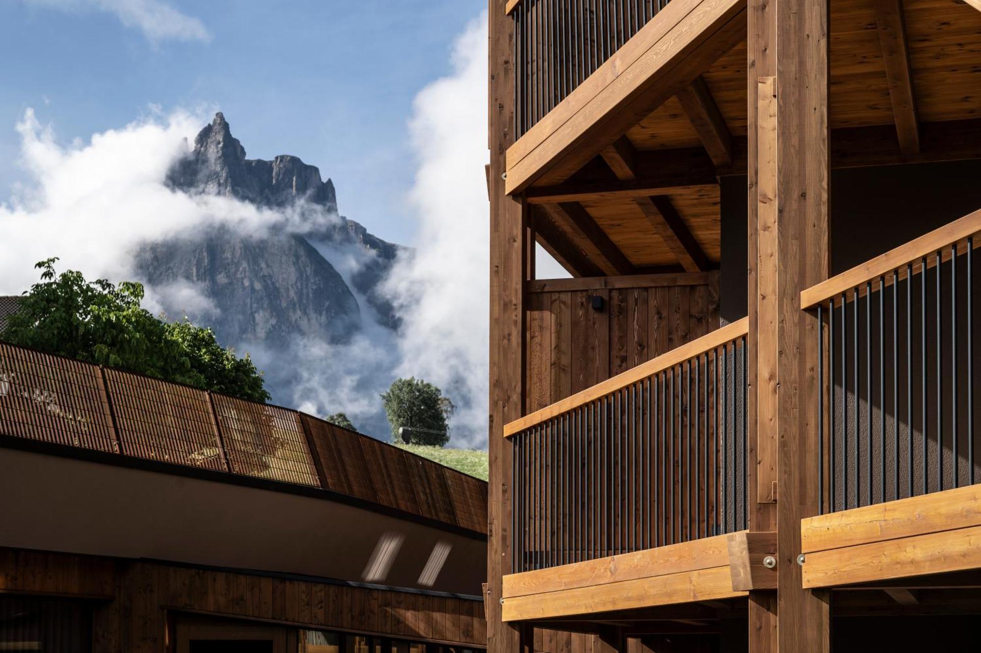 Hotel Alpenroyal Castelrotto Esterno foto