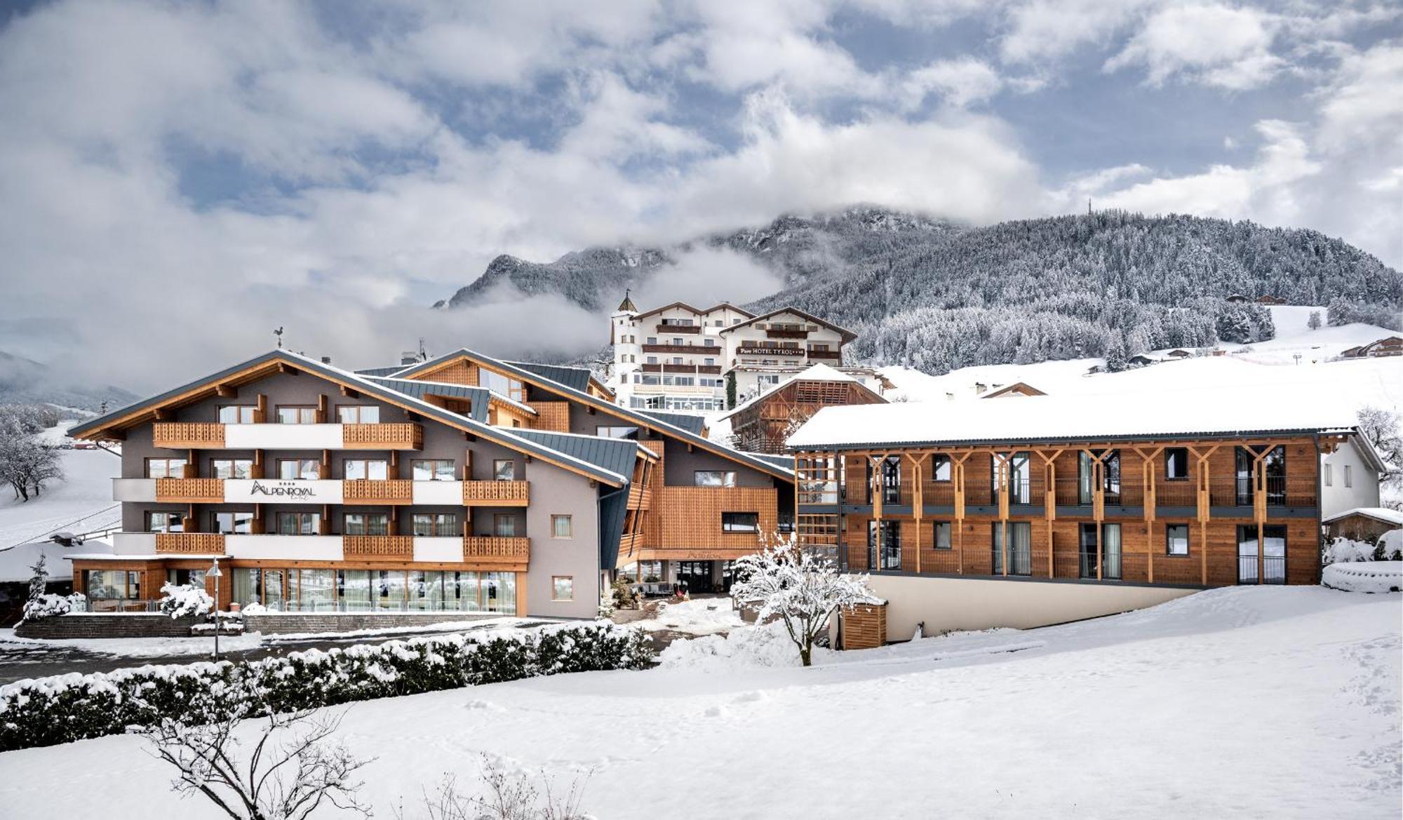 Hotel Alpenroyal Castelrotto Esterno foto